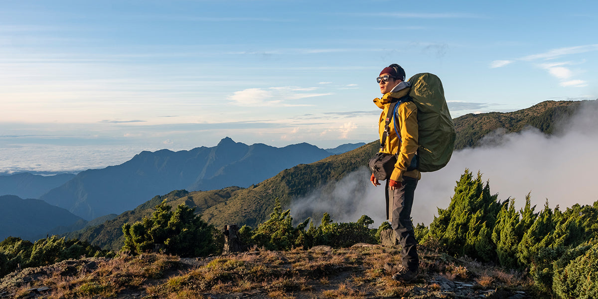 backpacks hiking lightweight Minimalist V2 - 40L Ultralight Backpack - Six Moon Designs Robic Nylon Gray / Vest Harness - Large / Flight Hip Belt At 48 Liters (2900 ci.) and 34 ounces for the Minimalist is designed to function as an ultralight backpack with the use of traditional shoulder straps or our vest system and our supportive and flexible hip belt Best Ultralight Backpack 2026